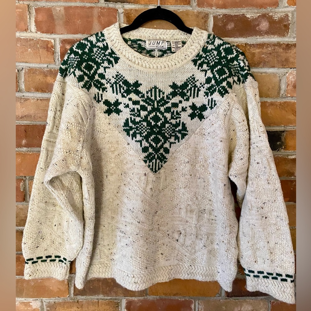 VINTAGE wool knit fair isle cream and green crewneck sweater size medium